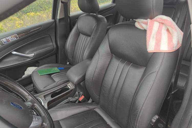 Used Ford Mondeo 2013 2.3L Luxury Model Left Front Seat