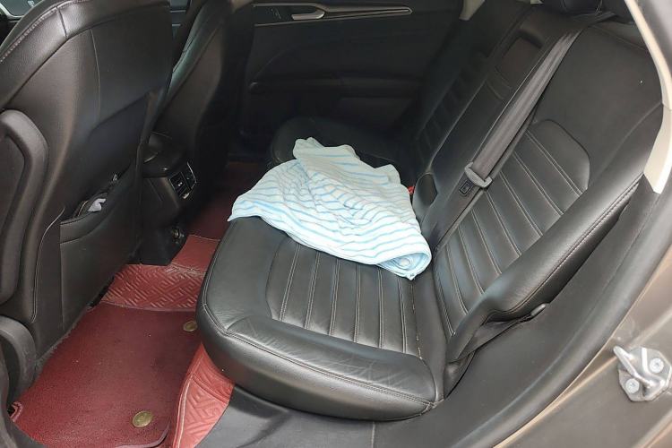 Used Ford Mondeo 2013 2.0L GTDi 200 Luxury Model Left Rear Seat