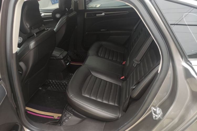 Used Ford Mondeo 2013 2.0L GTDi 200 Luxury Model Left Rear Seat