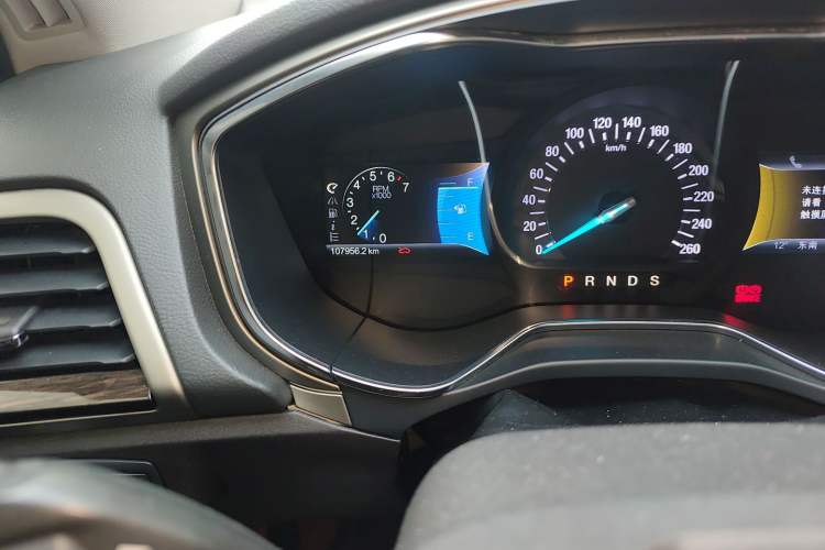 Used Ford Mondeo 2013 2.0L GTDi 200 Luxury Model Odometer Close Up