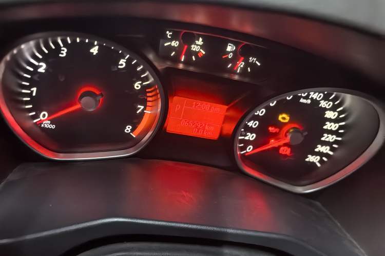 Used Ford Mondeo 2013 2.3L Fashion Edition Odometer Close Up