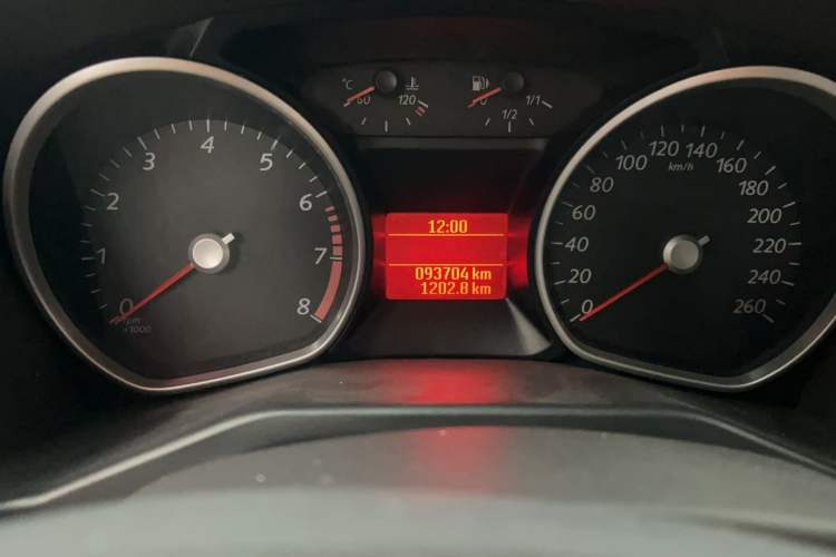 Used Ford Mondeo 2013 2.3L Fashion Edition Odometer Close Up