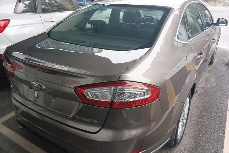 Used Ford Mondeo 2013 2.3L Luxury Model Rear Right 45 Deg