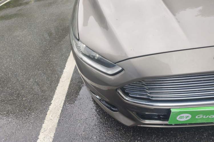 Used Ford Mondeo 2013 2.0L GTDi 200 Fashion Edition Right Front Headlight