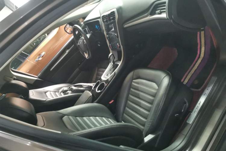 Used Ford Mondeo 2013 1.5L GTDi180 Fashion Edition Right Front Seat
