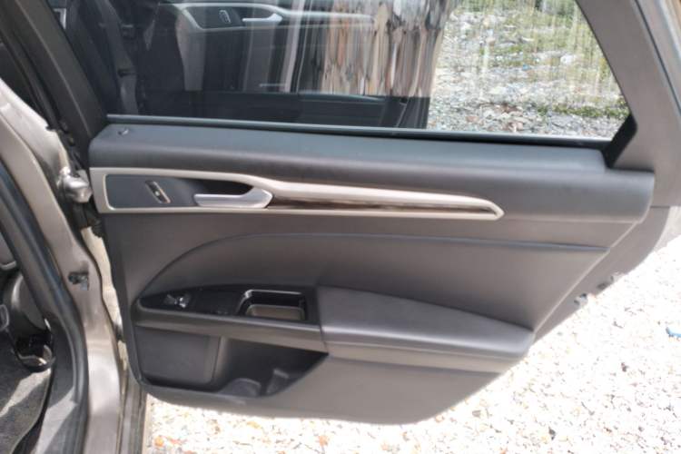 Used Ford Mondeo 2013 2.0L GTDi 200 Luxury Model Right Rear Door Interior