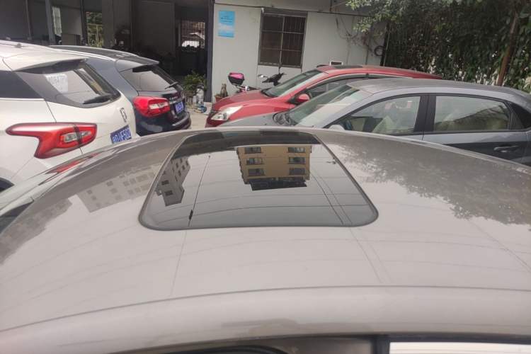 Used Ford Mondeo 2013 2.0L GTDi 200 Luxury Model Roof
