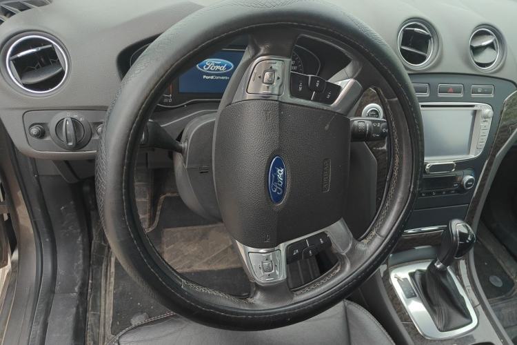 Used Ford Mondeo 2013 2.3L Luxury Model Steering Wheel