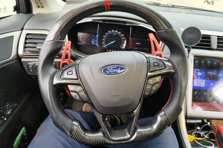 Used Ford Mondeo 2013 2.0L GTDi 200 Luxury Model Steering Wheel
