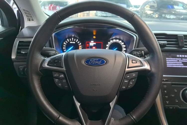Used Ford Mondeo 2013 2.0L GTDi 200 Fashion Edition Steering Wheel