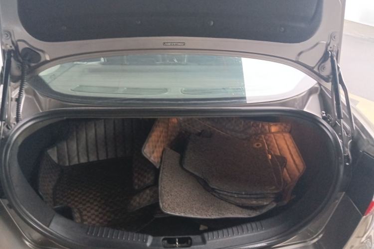 Used Ford Mondeo 2013 2.3L Luxury Model Trunk