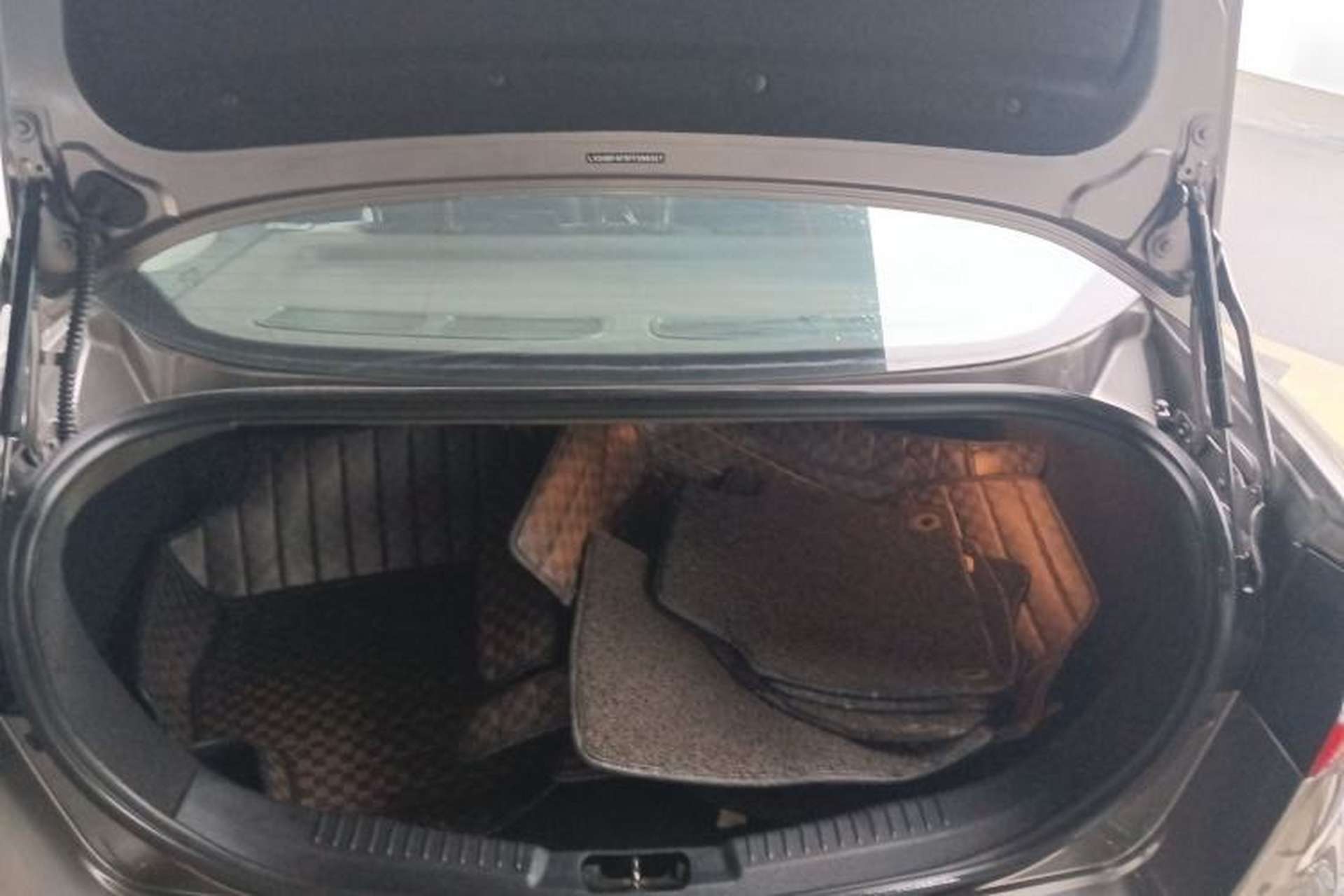 Used Ford Mondeo 2013 2.3L Luxury Model Trunk