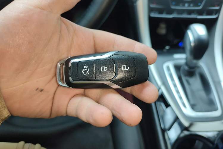 Used Ford Mondeo 2013 2.0L GTDi 200 Luxury Model Vehicle Key