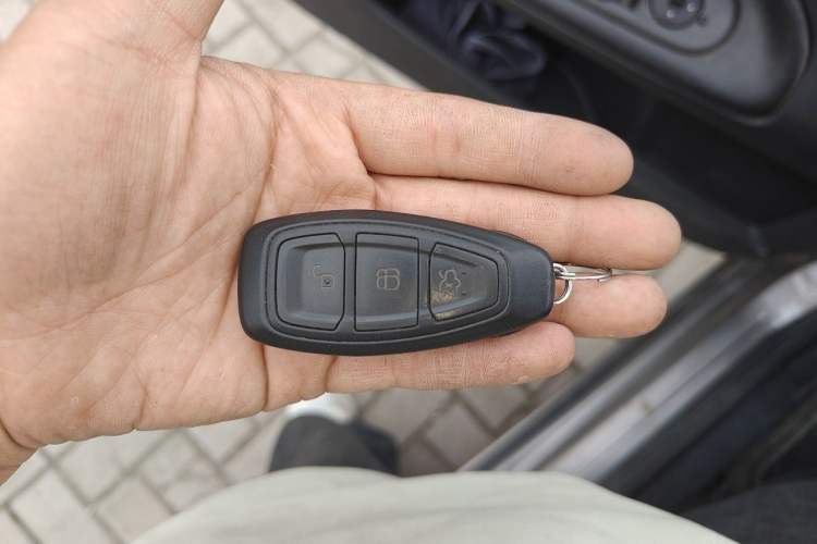 Used Ford Mondeo 2013 2.3L Luxury Model Vehicle Key