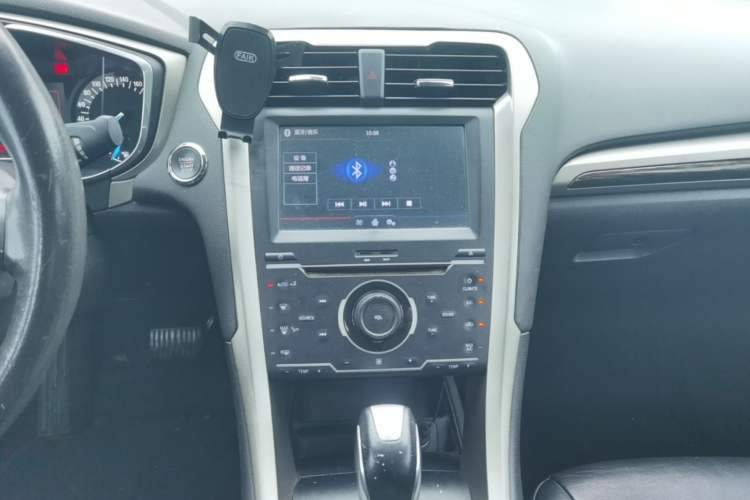 Used Ford Mondeo 2013 2.0L GTDi 200 Fashion Edition Audio And AC Panel
