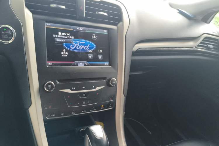 Used Ford Mondeo 2013 2.0L GTDi 200 Luxury Model Audio And AC Panel