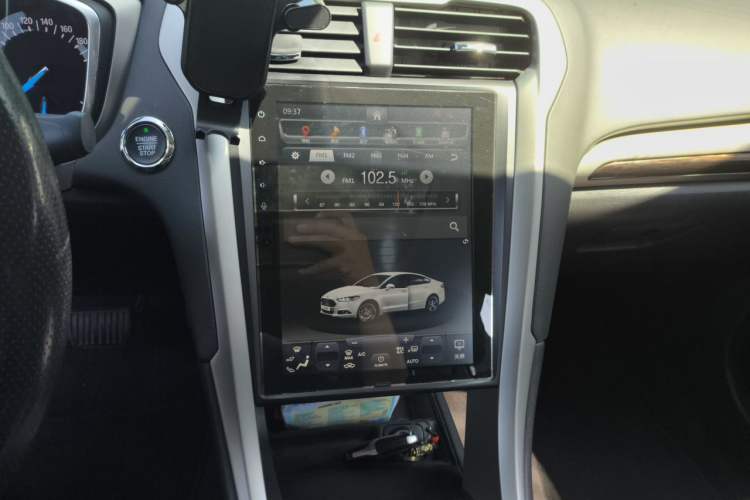 Used Ford Mondeo 2013 2.0L GTDi 200 Fashion Edition Audio And AC Panel