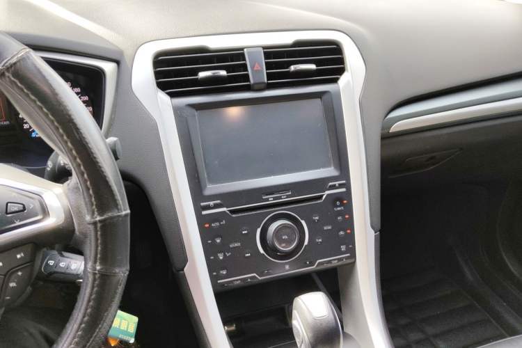 Used Ford Mondeo 2013 1.5L GTDi180 Fashion Edition Audio And AC Panel