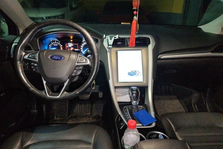 Used Ford Mondeo 2013 1.5L GTDi180 Fashion Edition Center Console