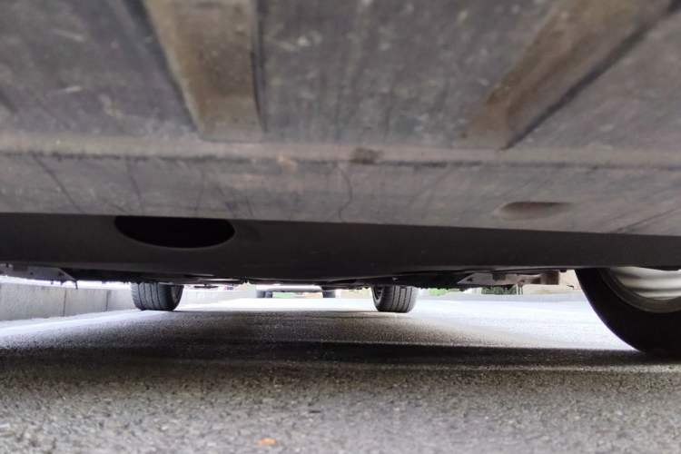 Used Ford Mondeo 2013 2.0L GTDi 200 Fashion Edition Chassis Front