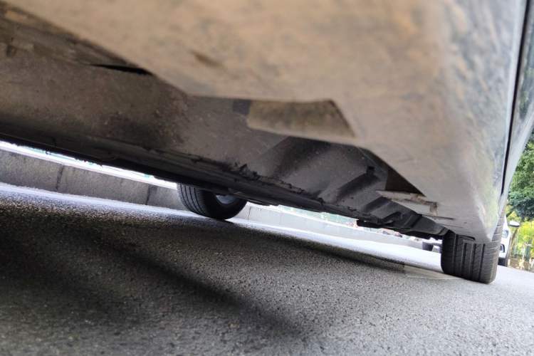 Used Ford Mondeo 2013 2.0L GTDi 200 Fashion Edition Chassis Front Left