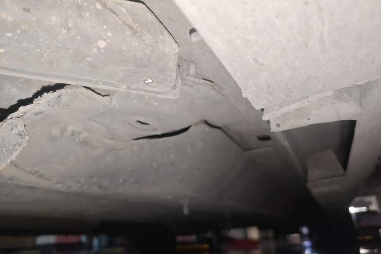 Used Ford Mondeo 2013 2.0L GTDi 200 Luxury Model Chassis Front Left