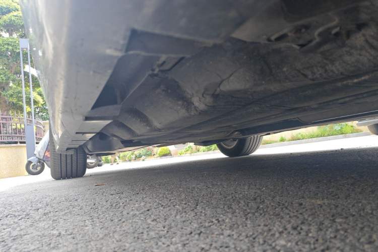 Used Ford Mondeo 2013 2.0L GTDi 200 Fashion Edition Chassis Front Right