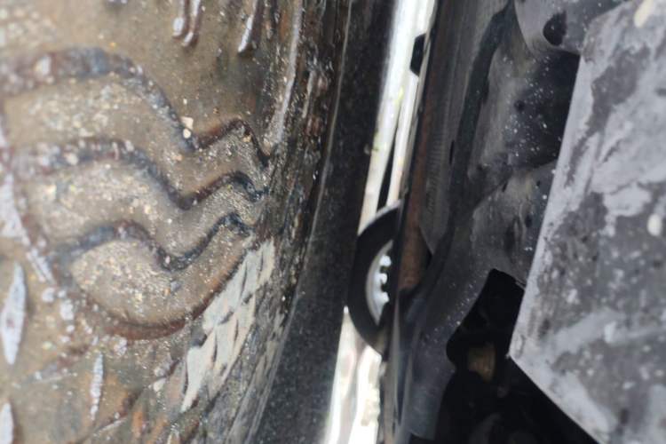 Used Ford Mondeo 2013 2.0L GTDi 200 Fashion Edition Chassis Rear Left