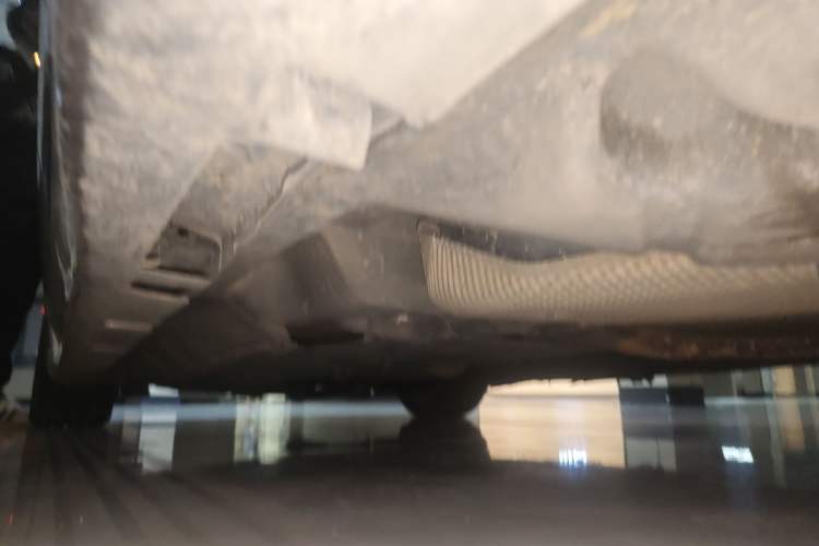 Used Ford Mondeo 2013 2.0L GTDi 200 Luxury Model Chassis Rear Left