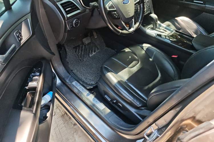 Used Ford Mondeo 2013 2.0L GTDi240 Luxury Sport Model Driver Seat