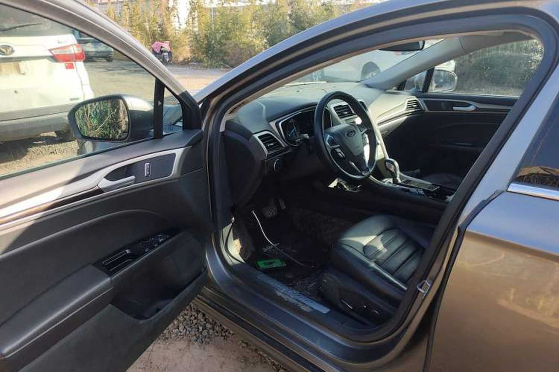 Used Ford Mondeo 2013 2.0L GTDi 200 Luxury Model Driver Seat