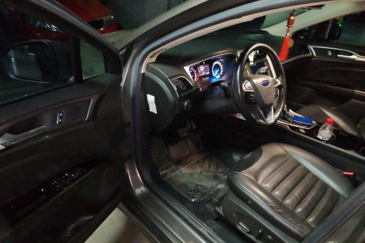 Used Ford Mondeo 2013 1.5L GTDi180 Fashion Edition Driver Seat