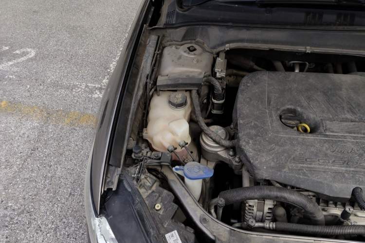 Used Ford Mondeo 2013 1.5L GTDi180 Fashion Edition Engine Bay Right