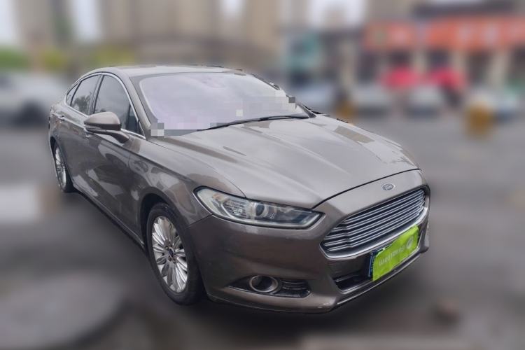 Used Ford Mondeo 2013 2.0L GTDi 200 Fashion Edition Front Right 45 Deg