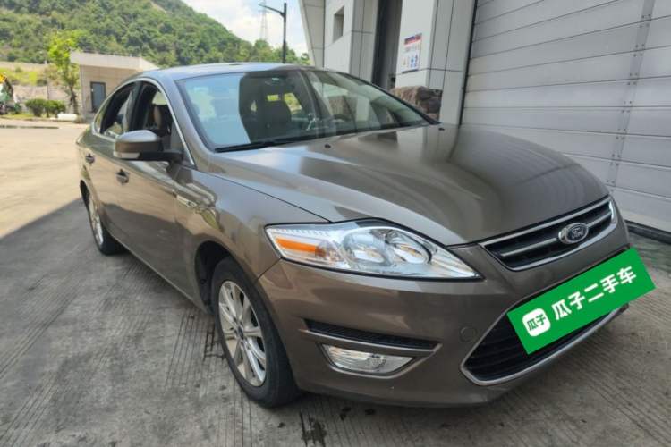 Used Ford Mondeo 2013 2.3L Fashion Edition Front Right 45 Deg