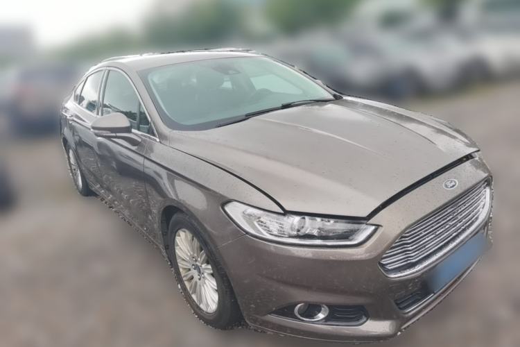 Used Ford Mondeo 2013 2.0L GTDi 200 Fashion Edition Front Right 45 Deg