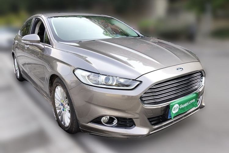 Used Ford Mondeo 2013 2.0L GTDi 200 Fashion Edition Front Right 45 Deg