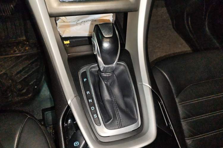 Used Ford Mondeo 2013 1.5L GTDi180 Fashion Edition Gear Lever