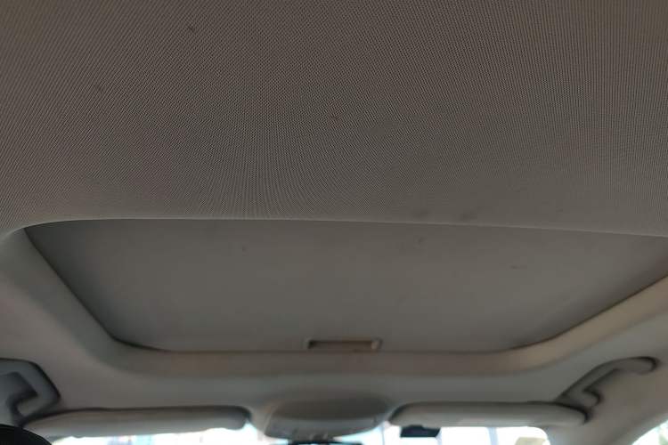 Used Ford Mondeo 2013 2.0L GTDi 200 Luxury Model Headliner
