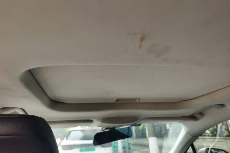 Used Ford Mondeo 2013 2.0L GTDi 200 Fashion Edition Headliner