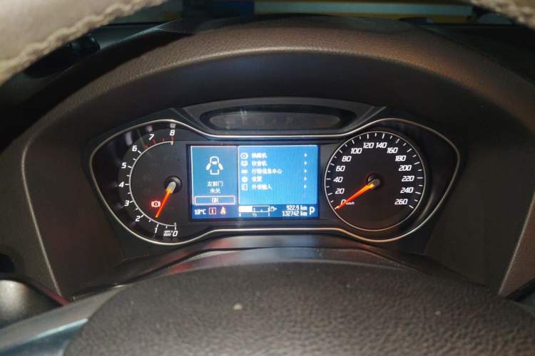 Used Ford Mondeo 2013 2.3L Luxury Model Instrument Cluster