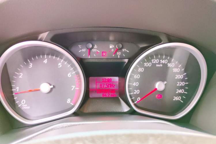 Used Ford Mondeo 2013 2.3L Fashion Edition Instrument Cluster