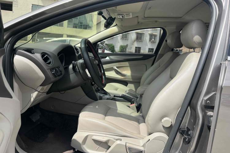 Used Ford Mondeo 2013 2.3L Fashion Edition Interior 2