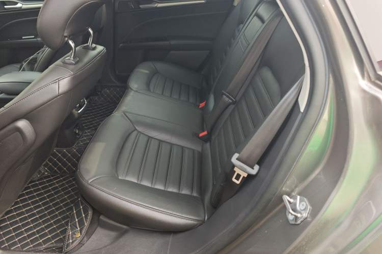 Used Ford Mondeo 2013 1.5L GTDi180 Fashion Edition Interior 4