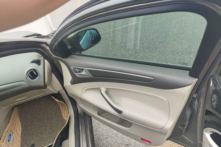 Used Ford Mondeo 2013 2.3L Fashion Edition Interior 5