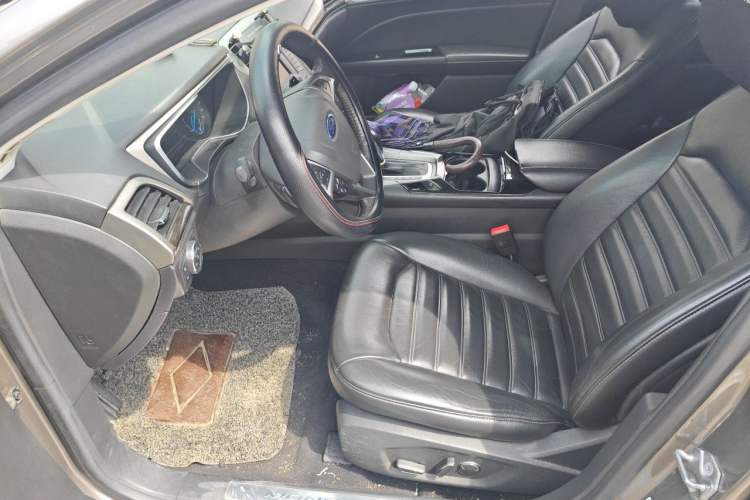 Used Ford Mondeo 2013 2.0L GTDi 200 Fashion Edition Left Front Seat