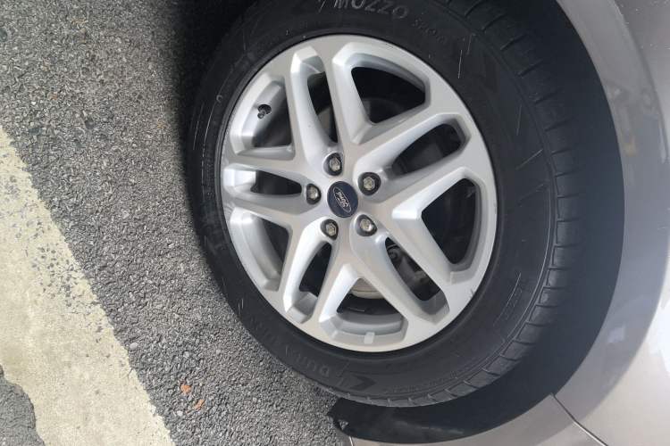 Used Ford Mondeo 2013 1.5L GTDi180 Fashion Edition Left Front Wheel Hub