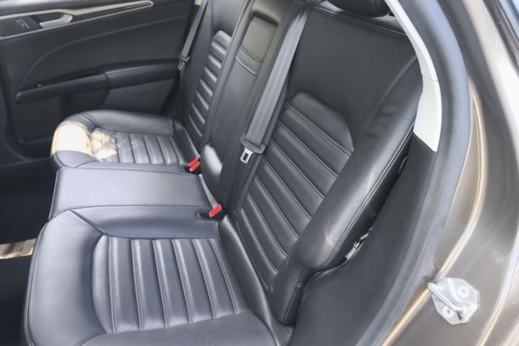 Used Ford Mondeo 2013 2.0L GTDi 200 Fashion Edition Left Rear Seat