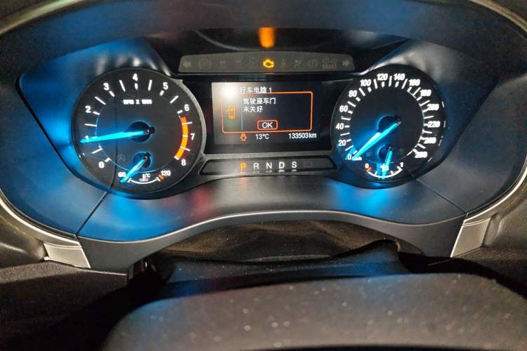 Used Ford Mondeo 2013 1.5L GTDi180 Fashion Edition Odometer Close Up
