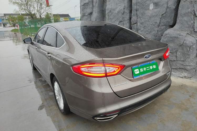 Used Ford Mondeo 2013 2.0L GTDi 200 Fashion Edition Rear Left 45 Deg